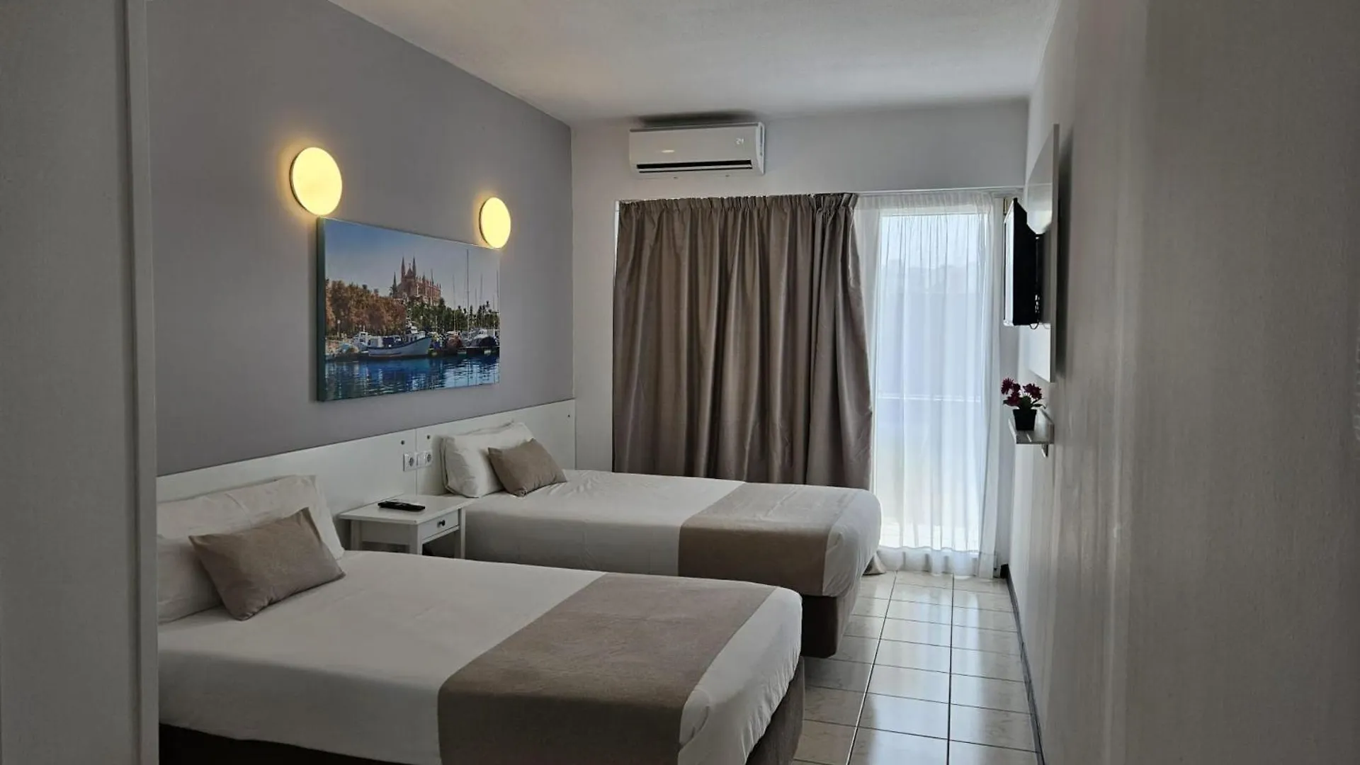 Level Mallorca - Living Playa de Palma  Spain